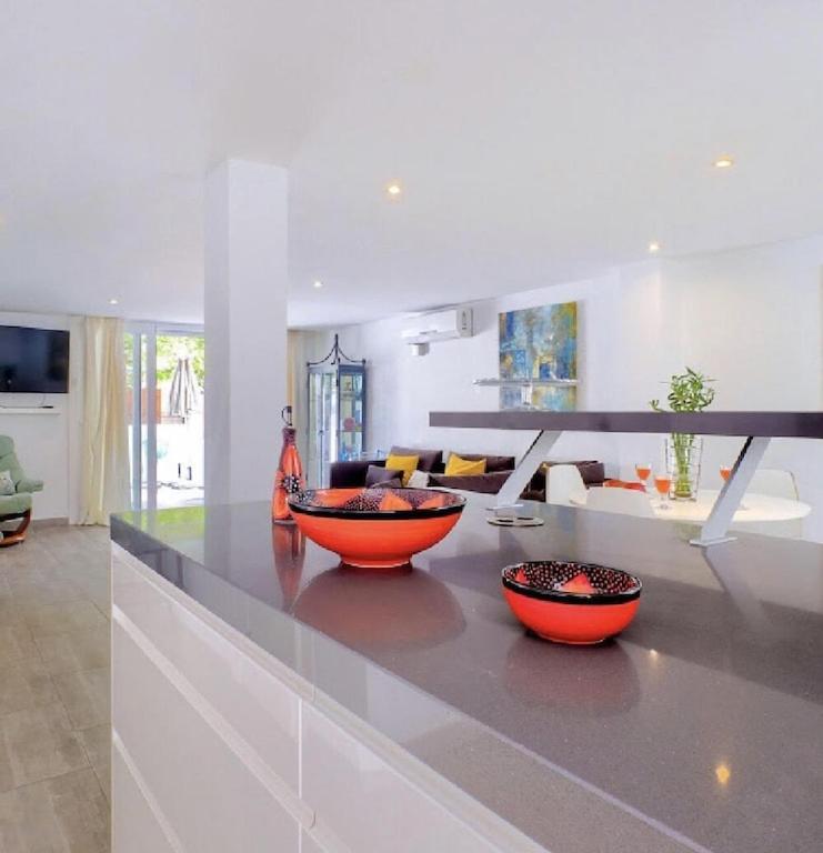 Stylish House In 5 Star Location Few Steps From Butibamba Ferienhaus *